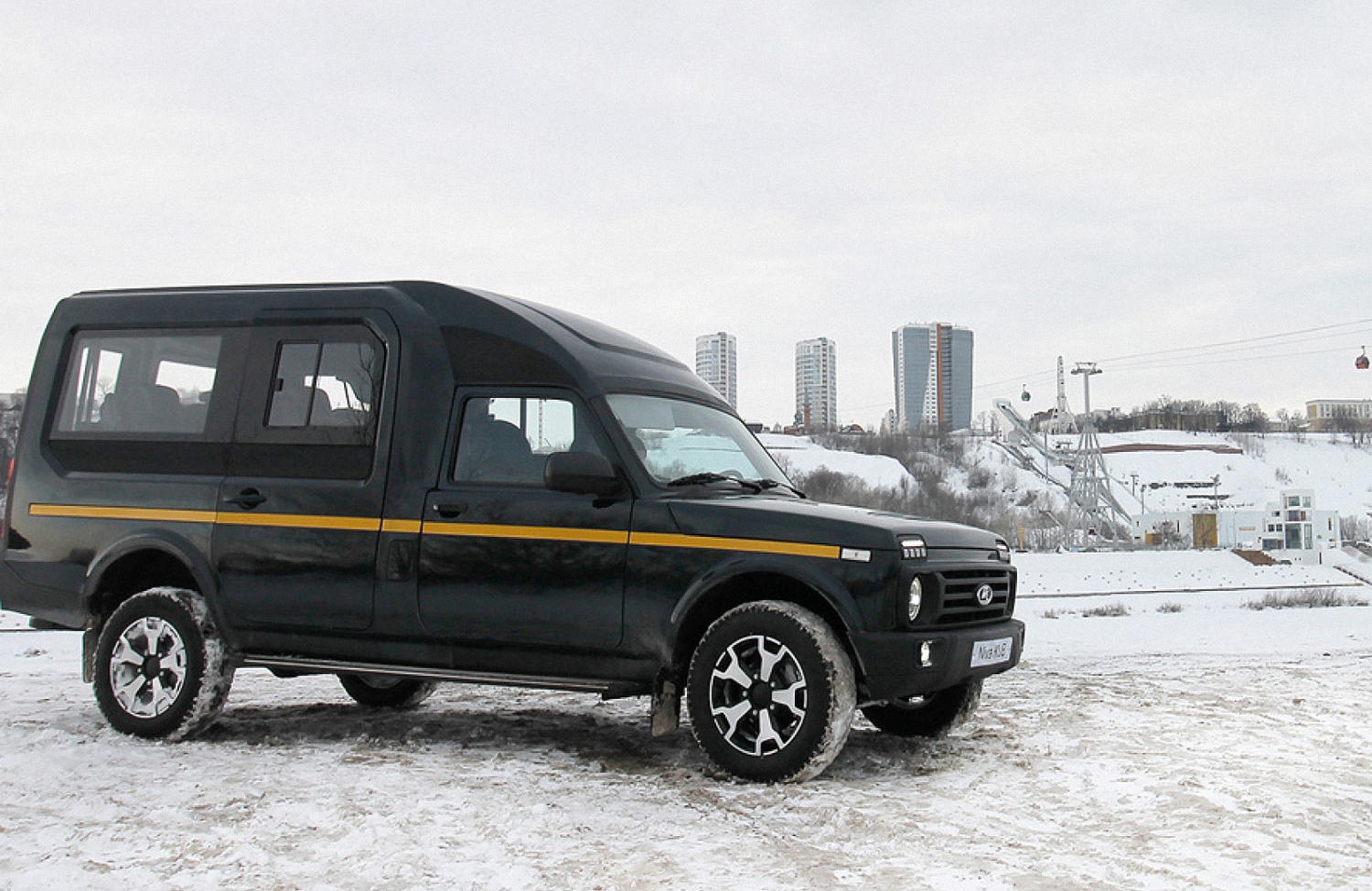 Пассажирский фургон 8 мест Lada Niva Kub — фото 3