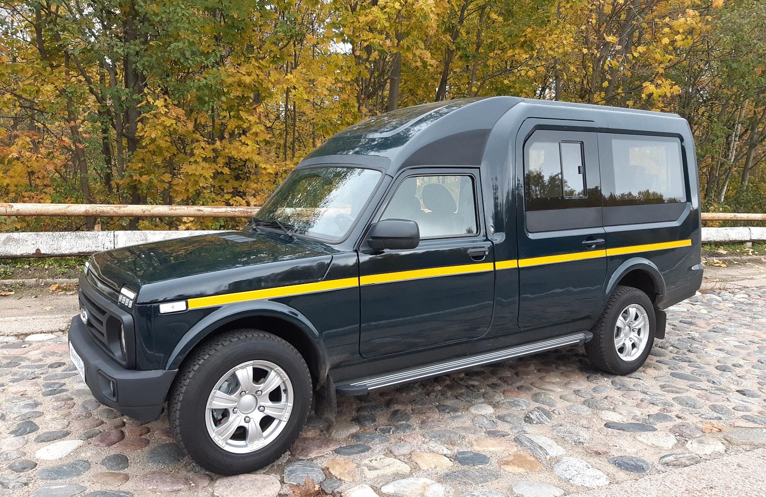 Пассажирский фургон 8 мест Lada Niva Kub — фото 4