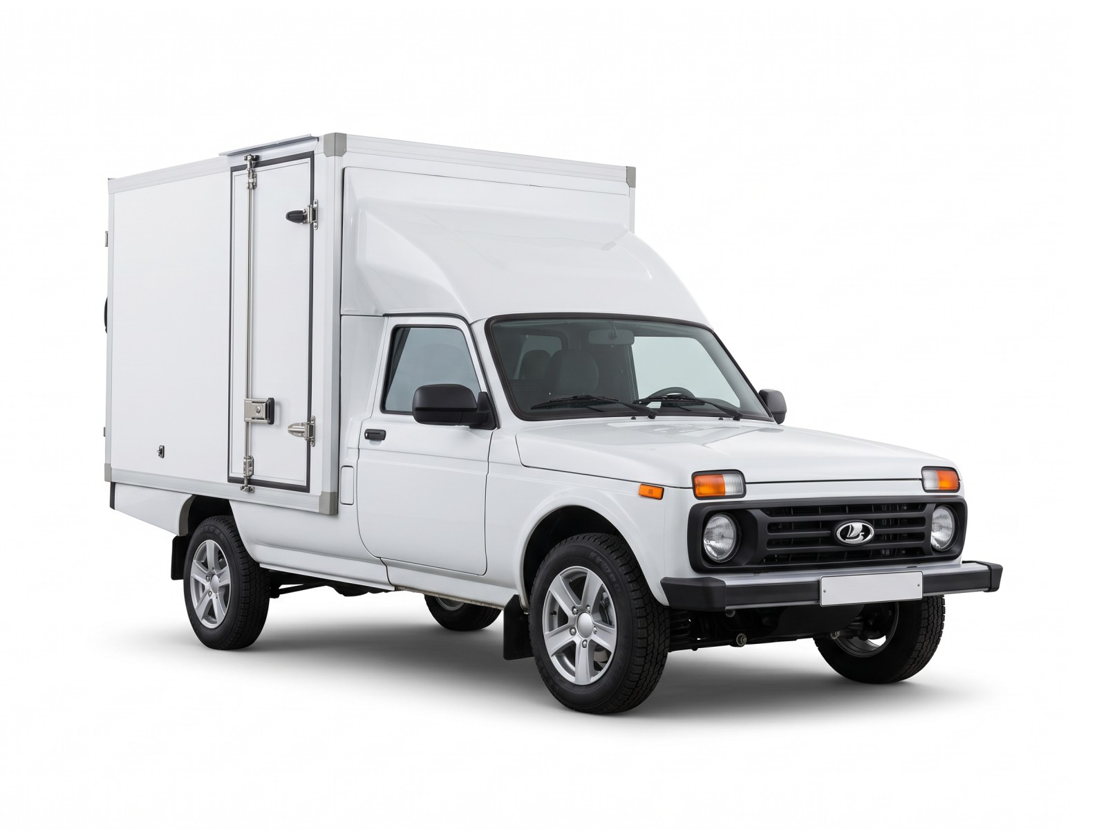 Промтоварный фургон Lada Niva Prima